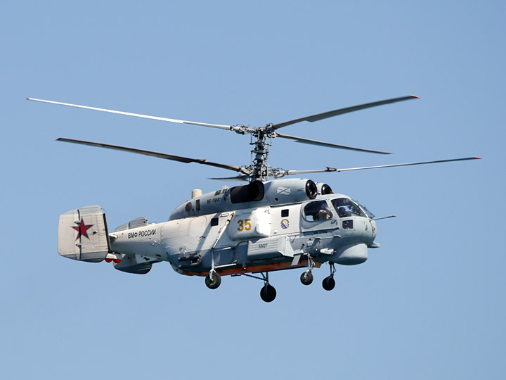 Поисково-спасательный вертолет Ка-27ПС Черноморского флота, бортовой "35 желтый"