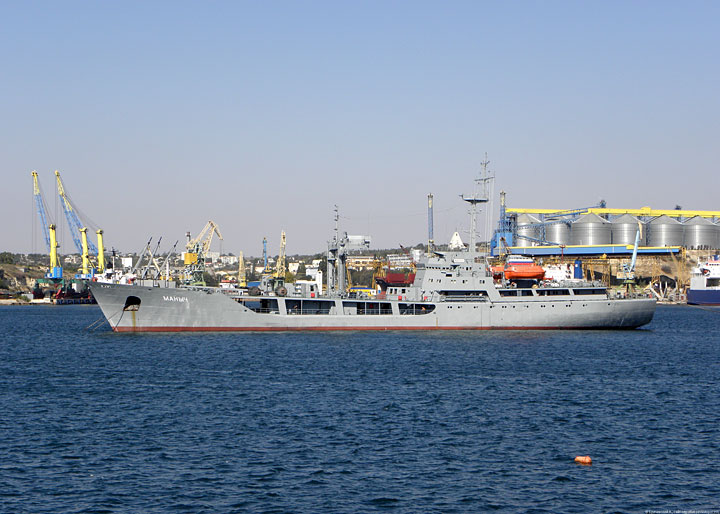 Морской водоналивной транспорт снабжения "Маныч"