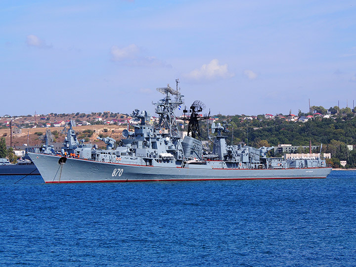СКР "Сметливый" Черноморского флота в Севастопольской бухте