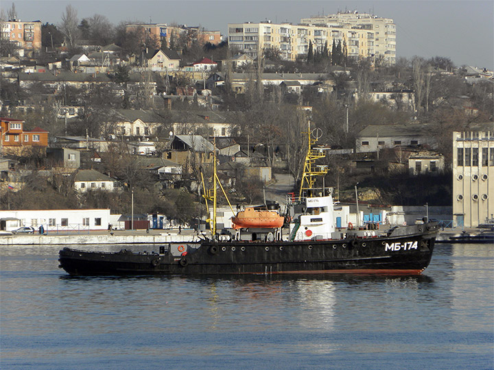 Морской буксир проекта 733 "МБ-174" Черноморского флота