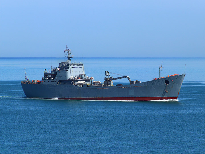 Большой десантный корабль "Орск" ЧФ РФ проекта 1171