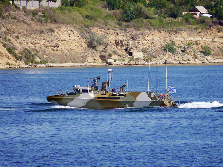 Катер "П-345" Черноморского флота на ходу