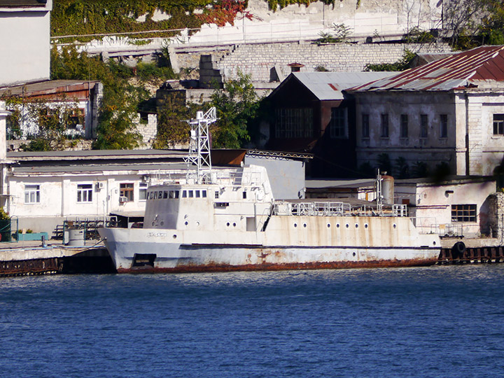 Катер ПСК-1320 на отстое в Севастополе