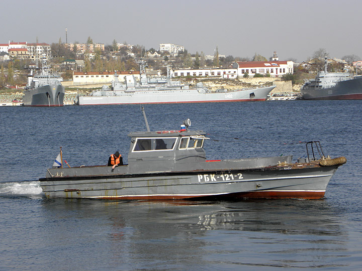 Рейдовый барказ "РБК-121-2" гвардейского ракетного крейсера "Москва"