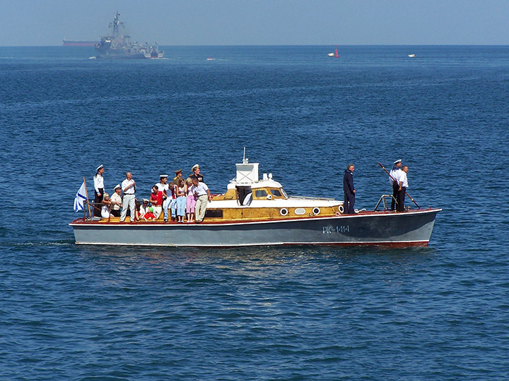 Рейдовый катер РК-1414 Черноморского Флота