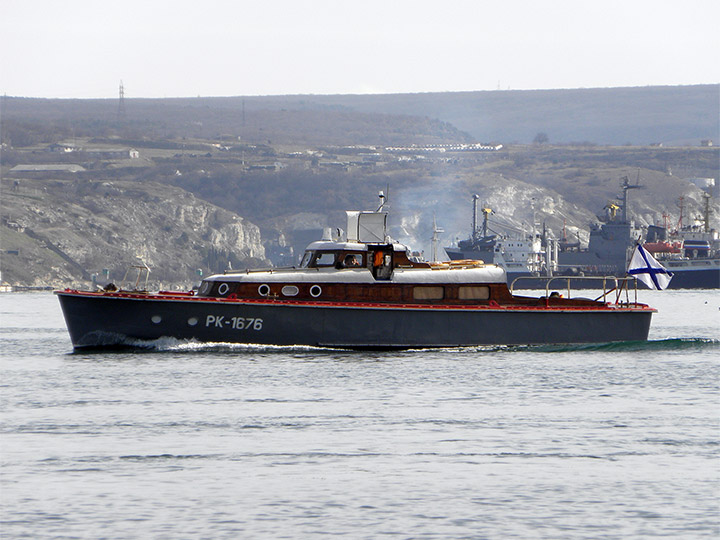 оРейдовый катер РК-1676 Черноморского флота на ходу