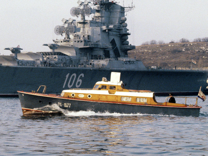 Рейдовый катер "РК-1677" Черноморского флота