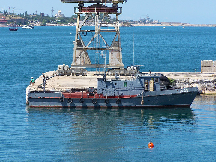 Рейдовый катер РК-341 Черноморского флота