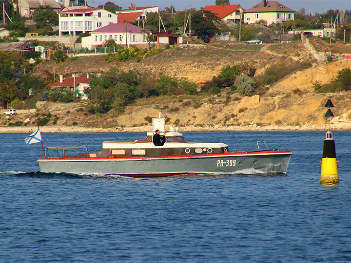 Катер "РК-399" Черноморского флота на ходу