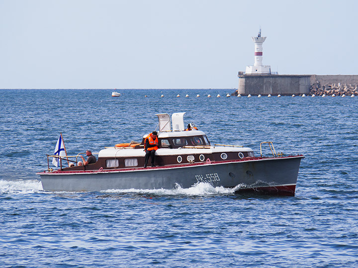 Рейдовый катер "РК-558" Черноморского флота