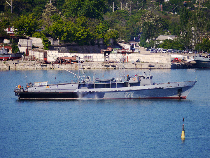 Катер-торпедолов"ТЛ-278" в акватории Севастопольской бухты