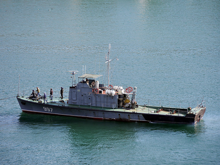 Катер-торпедолов "ТЛ-997" в б.Южная, Севастополь