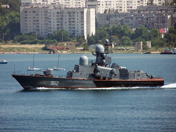 Ракетный катер "Р-71" Черноморского Флота
