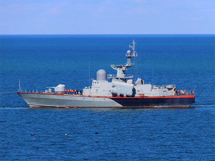 Ракетный катер "Шуя" Черноморского флота без бортового номера