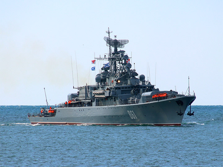 Сторожевой корабль ладный черноморского флота фото