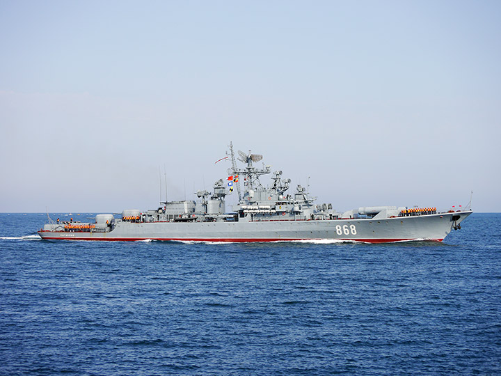СКР "Пытливый" Черноморского флота на ходу