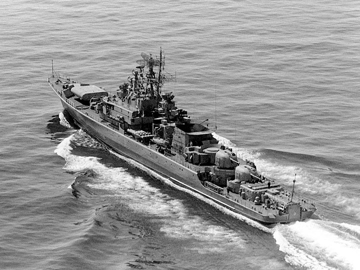 Сторожевой корабль ладный черноморского флота фото