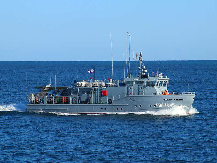 Рейдовый водолазный катер РВК-1045 Черноморского флота России