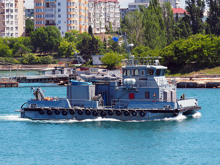 Спасательный многофункциональный катер "СМК-2169" на ходу