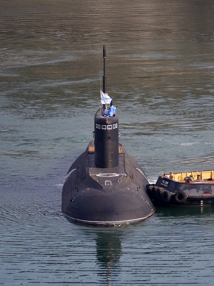 Подводная лодка Б-261 "Новороссийск" - носовой ракурс