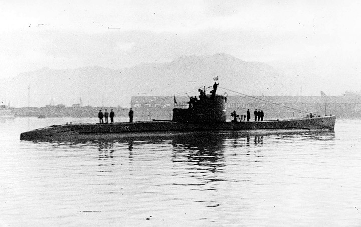 Подводная лодка "Щ-216" Черноморского Флота на ходу