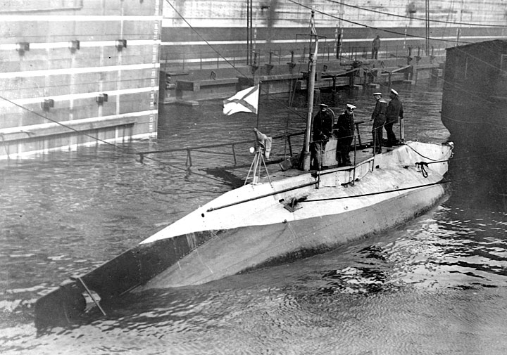 Подводная лодка "Судак" в сухом доке