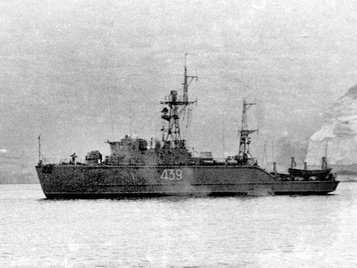 Базовый тральщик "БТ-176" Черноморского флота
