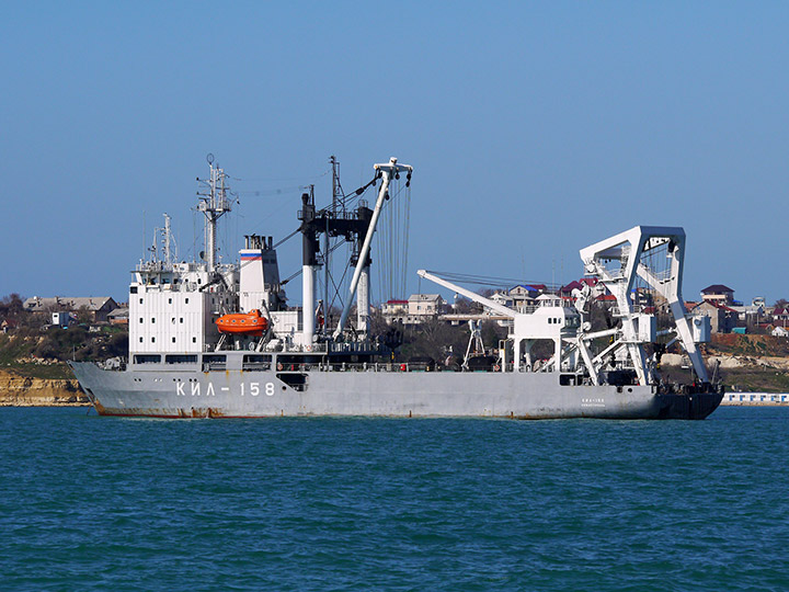 Килектор "КИЛ-158" в Севастопольской бухте