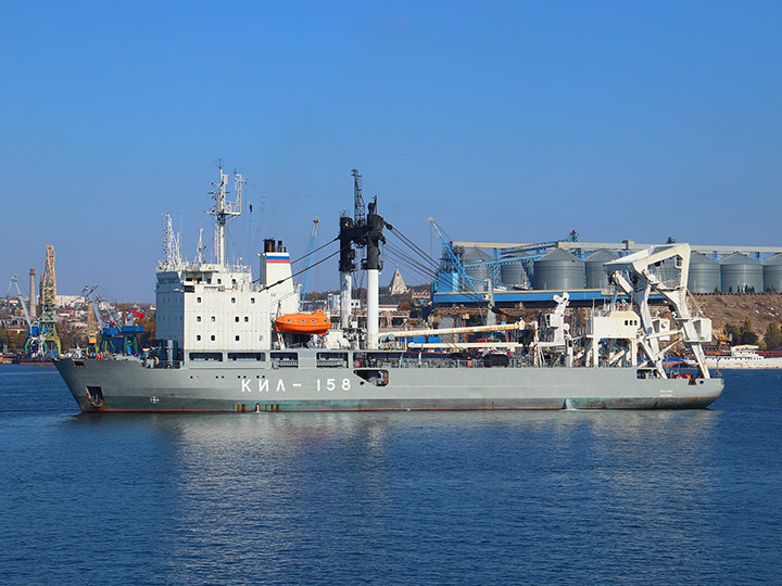 Килектор КИЛ-158 ЧФ РФ в Севастопольской бухте