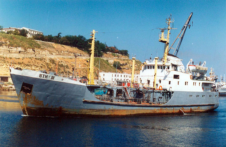 Малый морской танкер "ВТН-81" Черноморского Флота